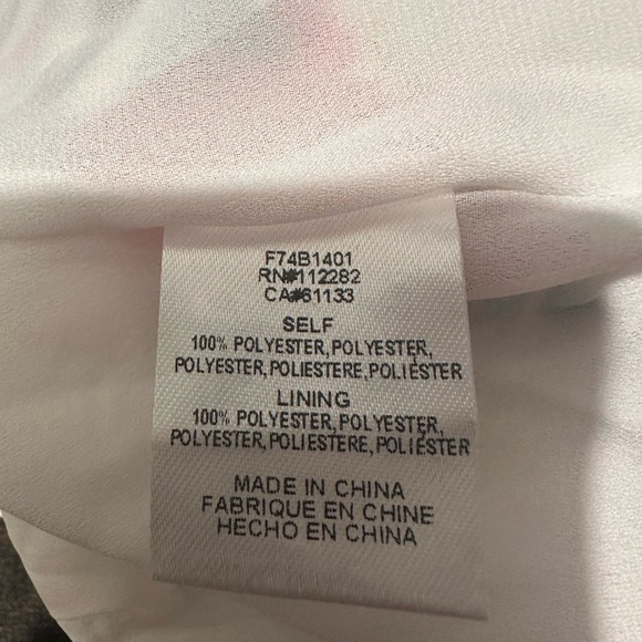 NWT Adelyn Rae Floral Jumper Size Medium - Picture 14 of 15